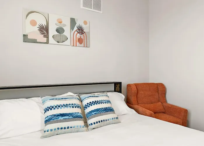 Camelback Old Town Mountain View Garage Parking Apartment *